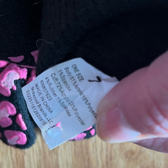 Grip Winter Gloves - Picture 2 of 2